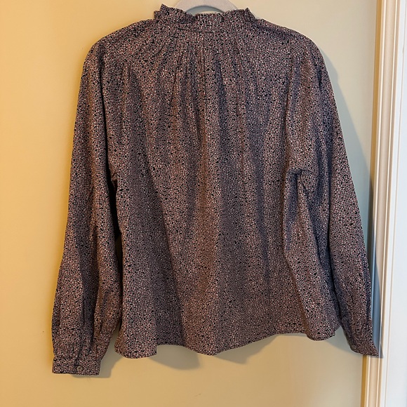 CLOSED Scarlett women’s XS Blouse.  RED pattern. Pretty collar. Excellent Cond. - Picture 3 of 8